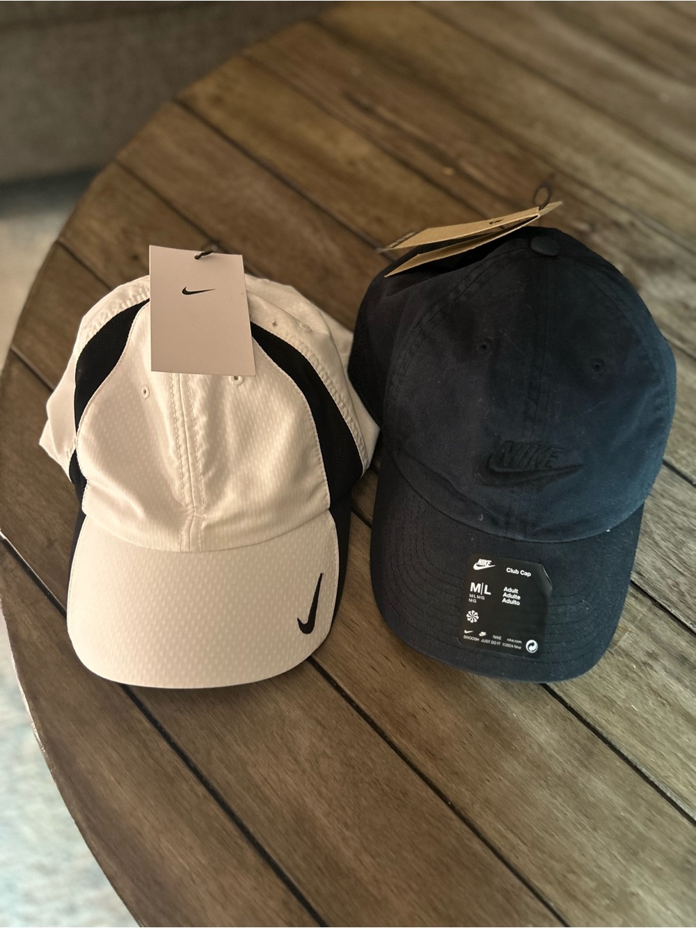 Nike Men's White and Black Performance Baseball Cap
